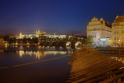 Hradschin bei Nacht